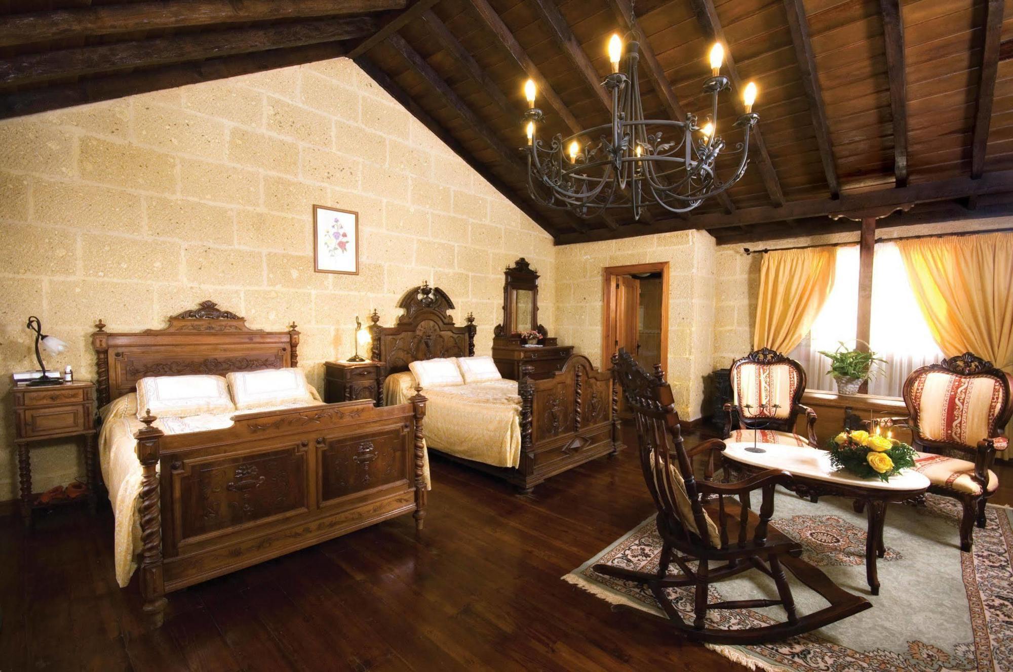 Rural Senderos De Abona 3*