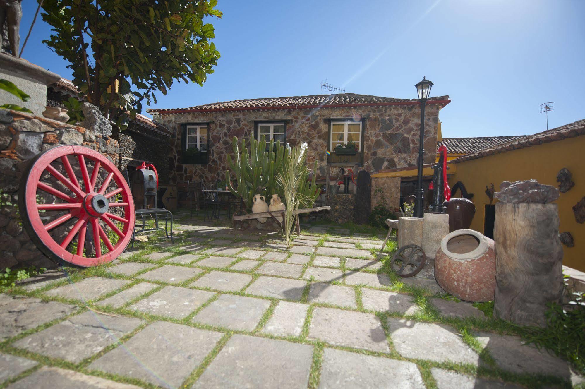 Rural Senderos De Abona 3*